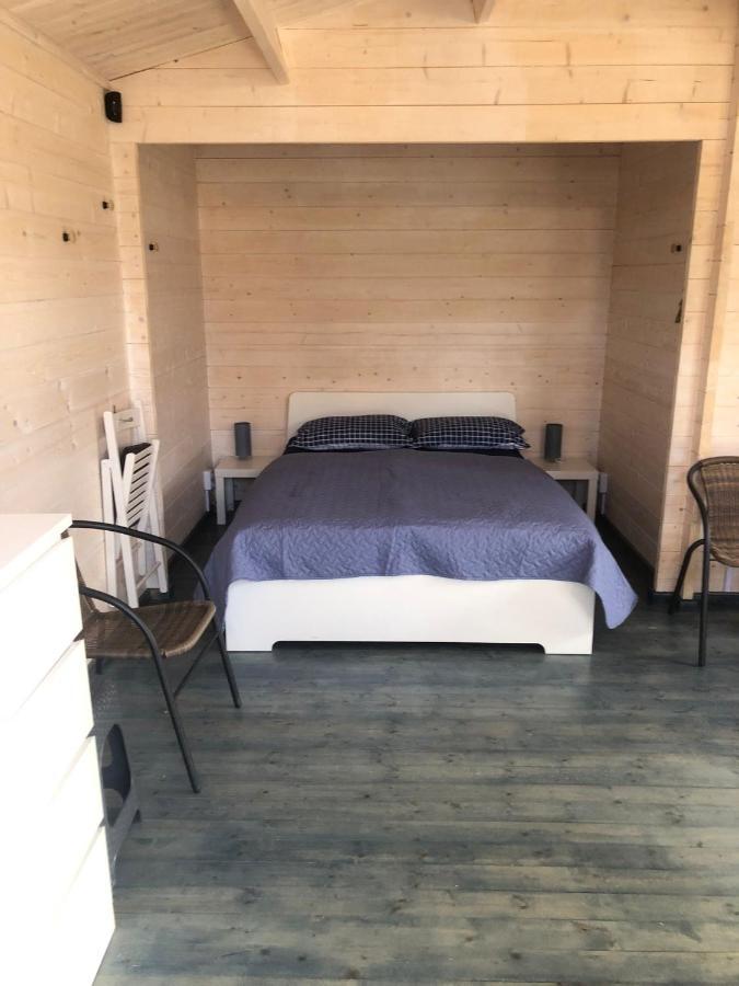 ホテル Womocamp Holzhuette 1 サウルクラスティ エクステリア 写真
